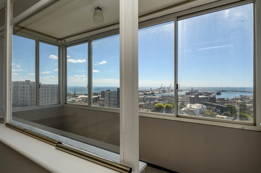 1 Bedroom Property for Sale in Port Elizabeth Central Eastern Cape